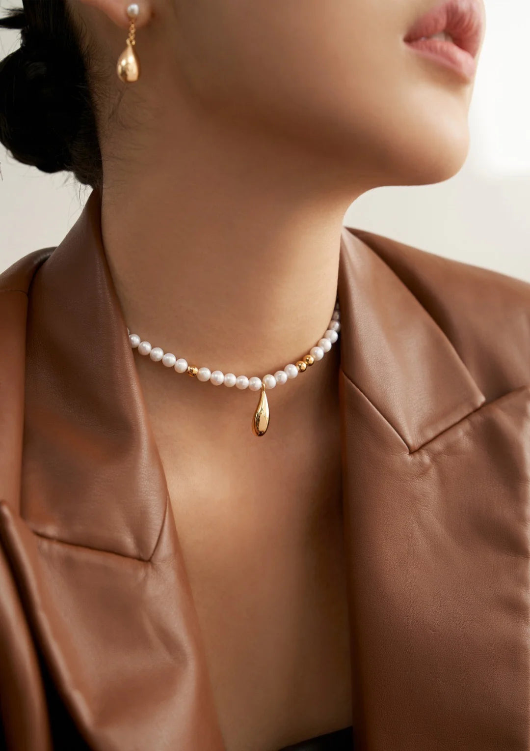 Golden Drop Pearl Necklace